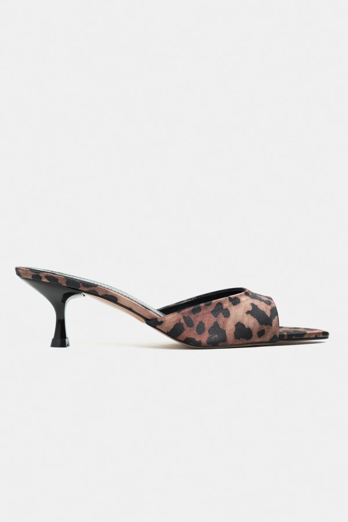 PROMISE Leo Satin Pointed Toe Women’s Thin Heel Slide Slippers | FOOTWEAR | Heels | Slipper | Lebbse PROMISE Leo Satin Pointed Toe Women’s Thin Heel Slide Slippers | FOOTWEAR | Heels | Slipper | Lebbse