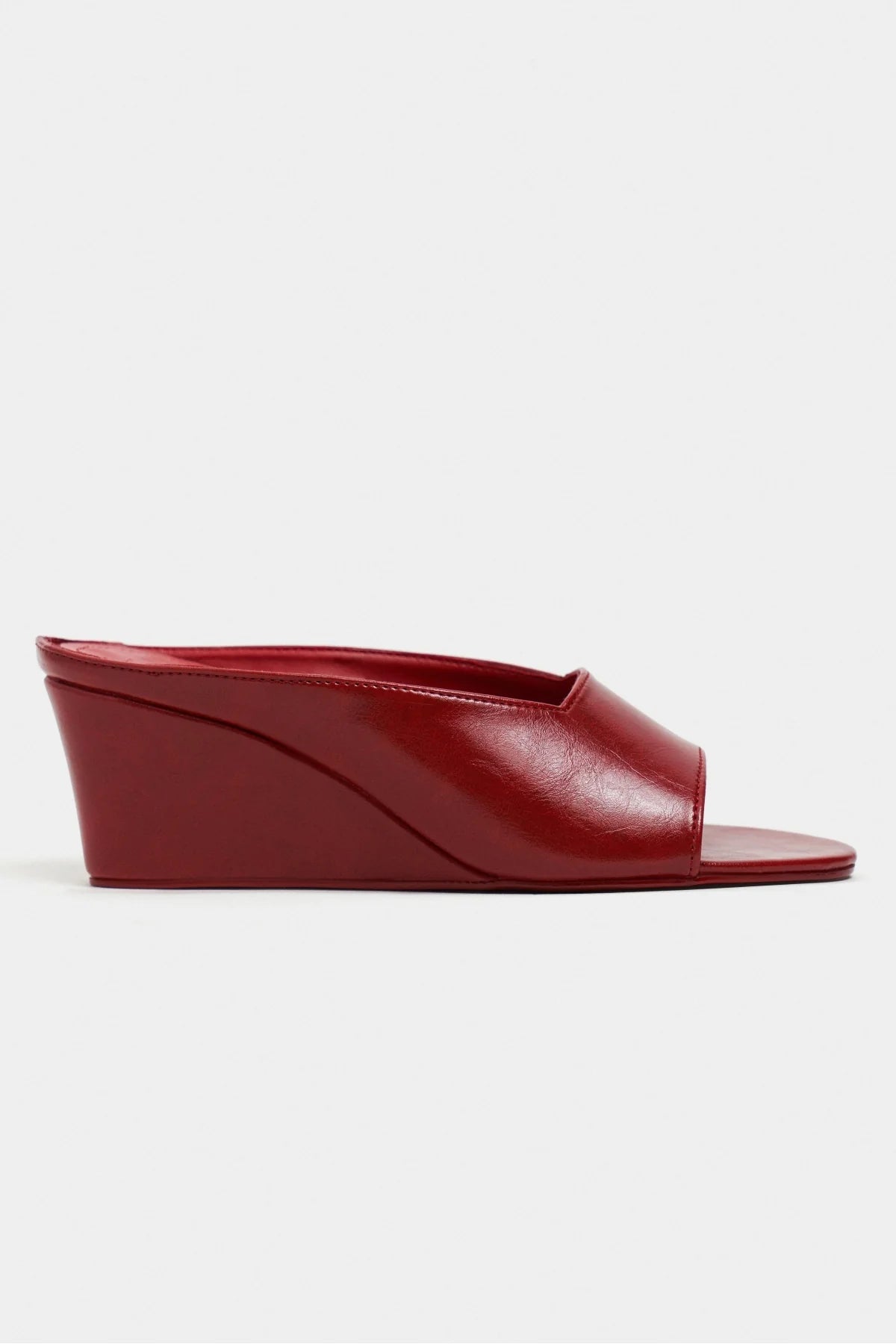 ALLISON Red Rustic Wedge Heel Women’s Slippers | FOOTWEAR | Slipper | Lebbse ALLISON Red Rustic Wedge Heel Women’s Slippers | FOOTWEAR | Slipper | Lebbse