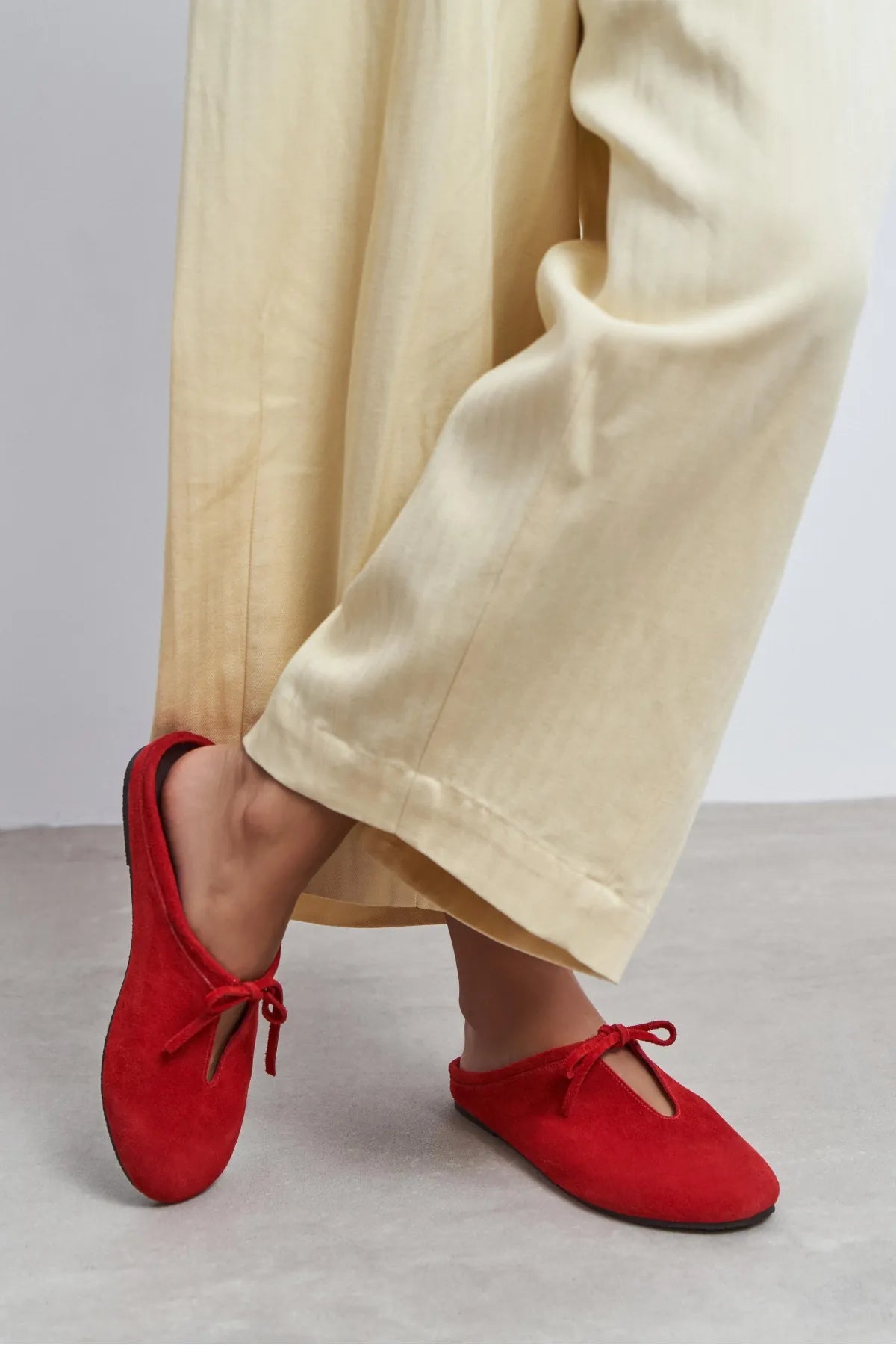 AREM Red Genuine Leather Suede Bow Detail Women's Flat Slippers