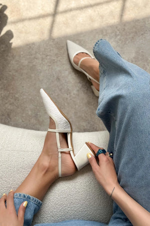 RETRO WHITE KILIM BELT DETAIL POINTED TOE WOMEN'S HEEL SHOES