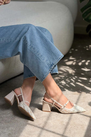 RETRO COLORED KILIM BEIGE BELT DETAIL POINTED TOE WOMEN'S HEEL SHOES