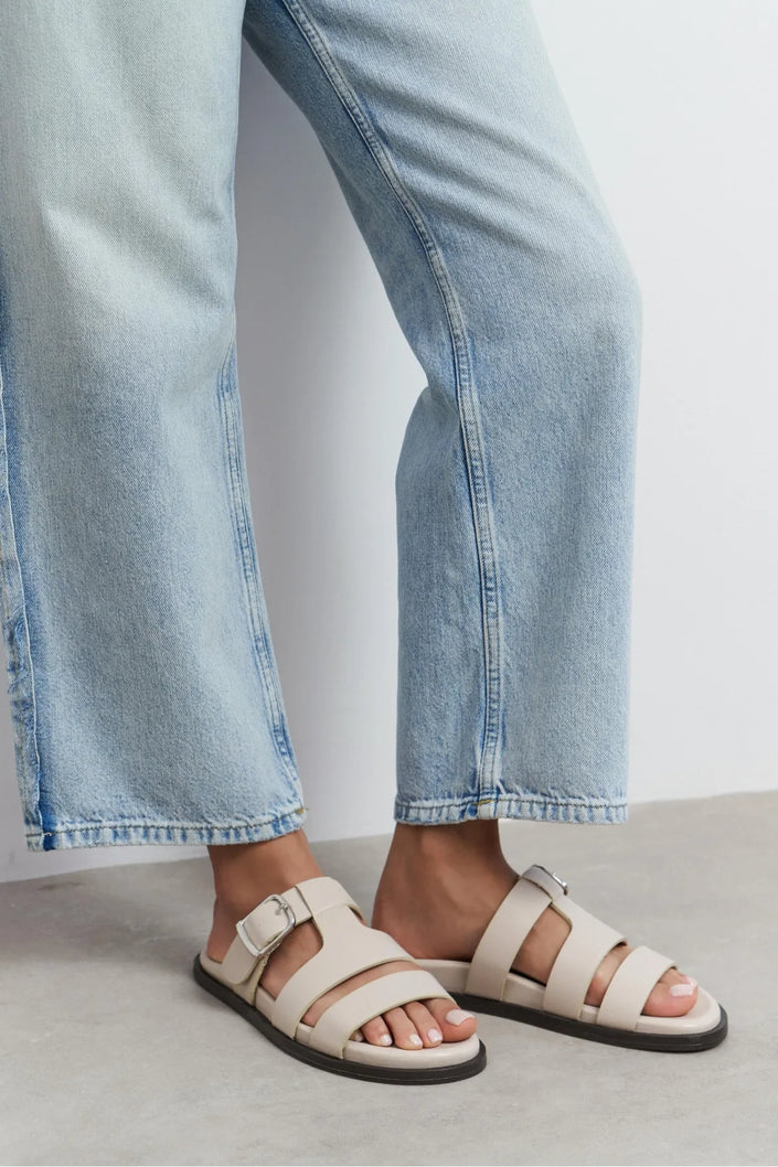 SPIRIT Beige Matte Buckle Detail Flat Women’s Slippers