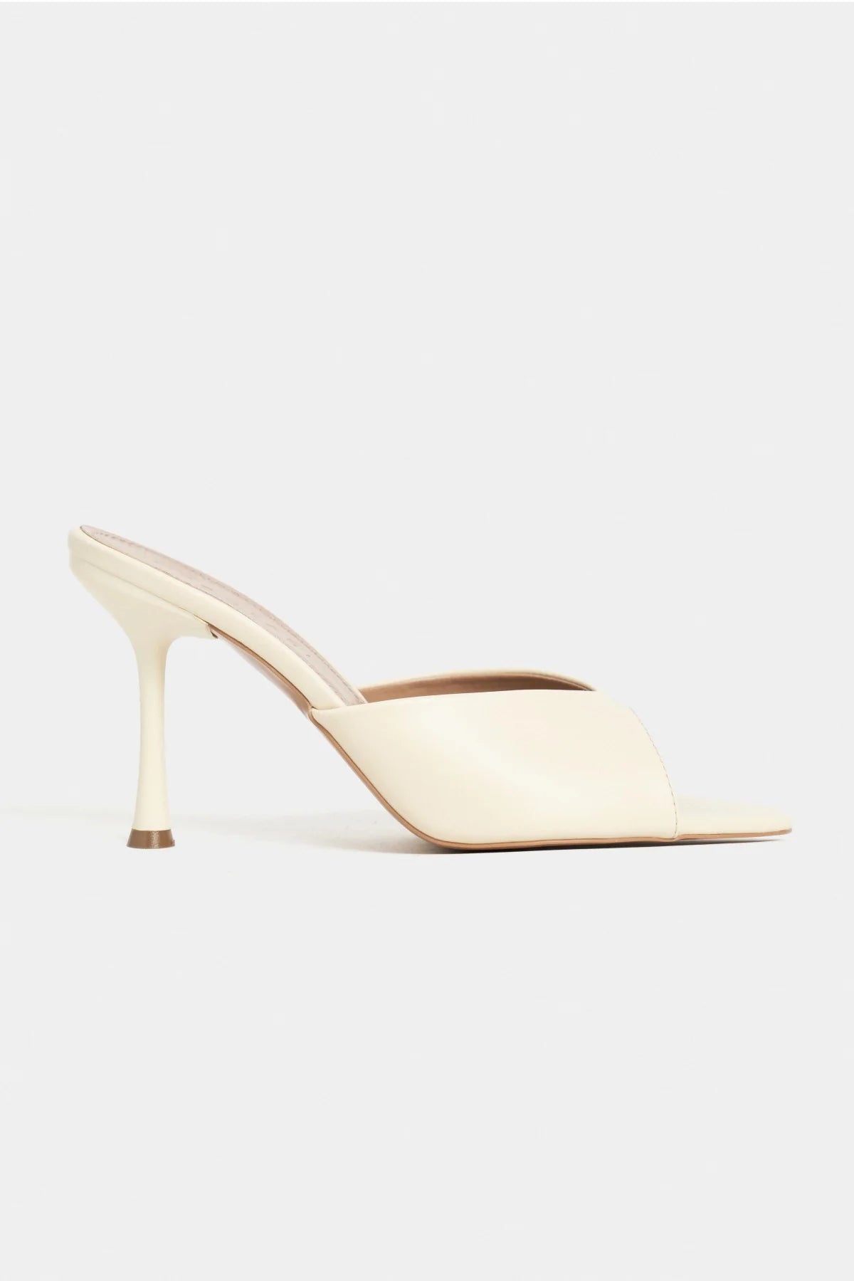 RODI Butter Yellow Matte Pointed Toe Women’s Thin Heel Mule Sandals | FOOTWEAR | Heels | Slipper | Lebbse RODI Butter Yellow Matte Pointed Toe Women’s Thin Heel Mule Sandals | FOOTWEAR | Heels | Slipper | Lebbse
