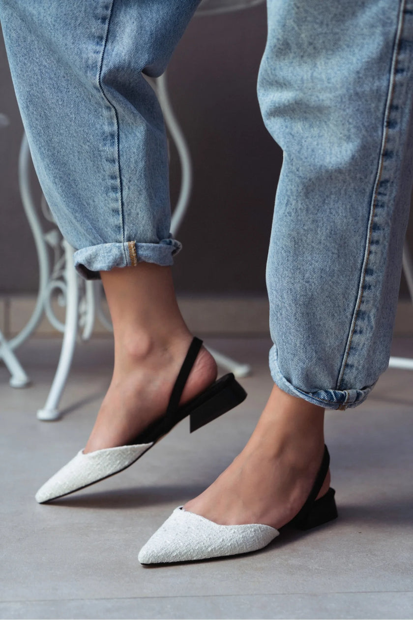 ELVİRA WHITE KILIM WOMEN'S POINTED TOE BALLERINAS WITH RACKED ELASTIC