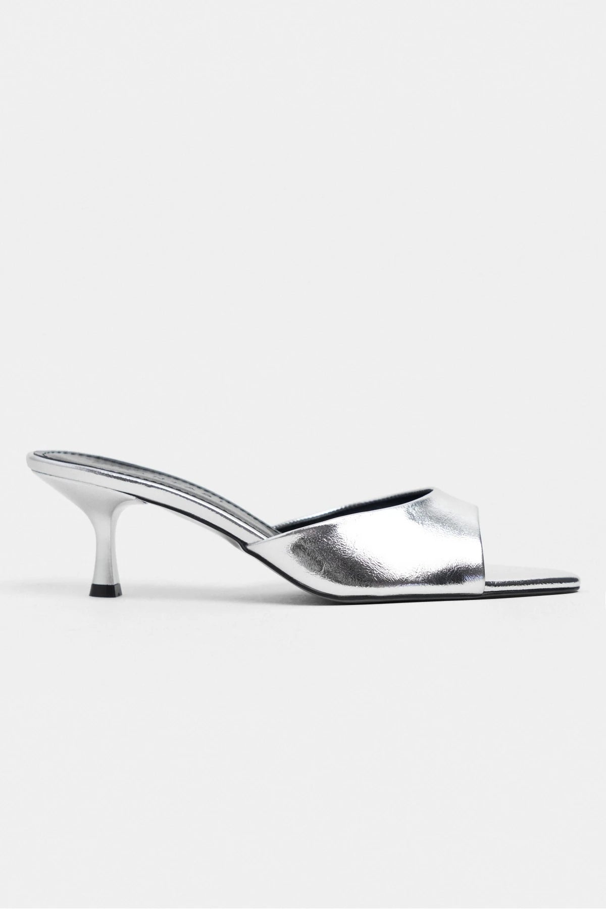 PROMISE Silver Patterned Pointed-Toe Women’s Slim Heel Slipper