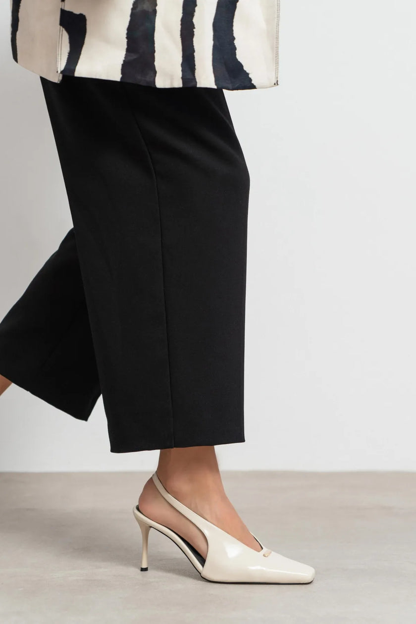 TIGY Beige Rustic Patterned Closed Toe Back Strap Buckle Detail Women’s Heel Shoes