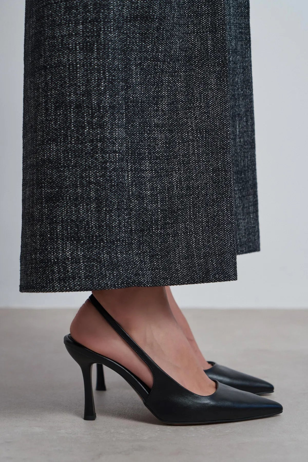 ELARA Black Matte Slingback V-Vamp Pointed-Toe Women’s High-Heel Shoes | FOOTWEAR | Heels | Lebbse ELARA Black Matte Slingback V-Vamp Pointed-Toe Women’s High-Heel Shoes | FOOTWEAR | Heels | Lebbse