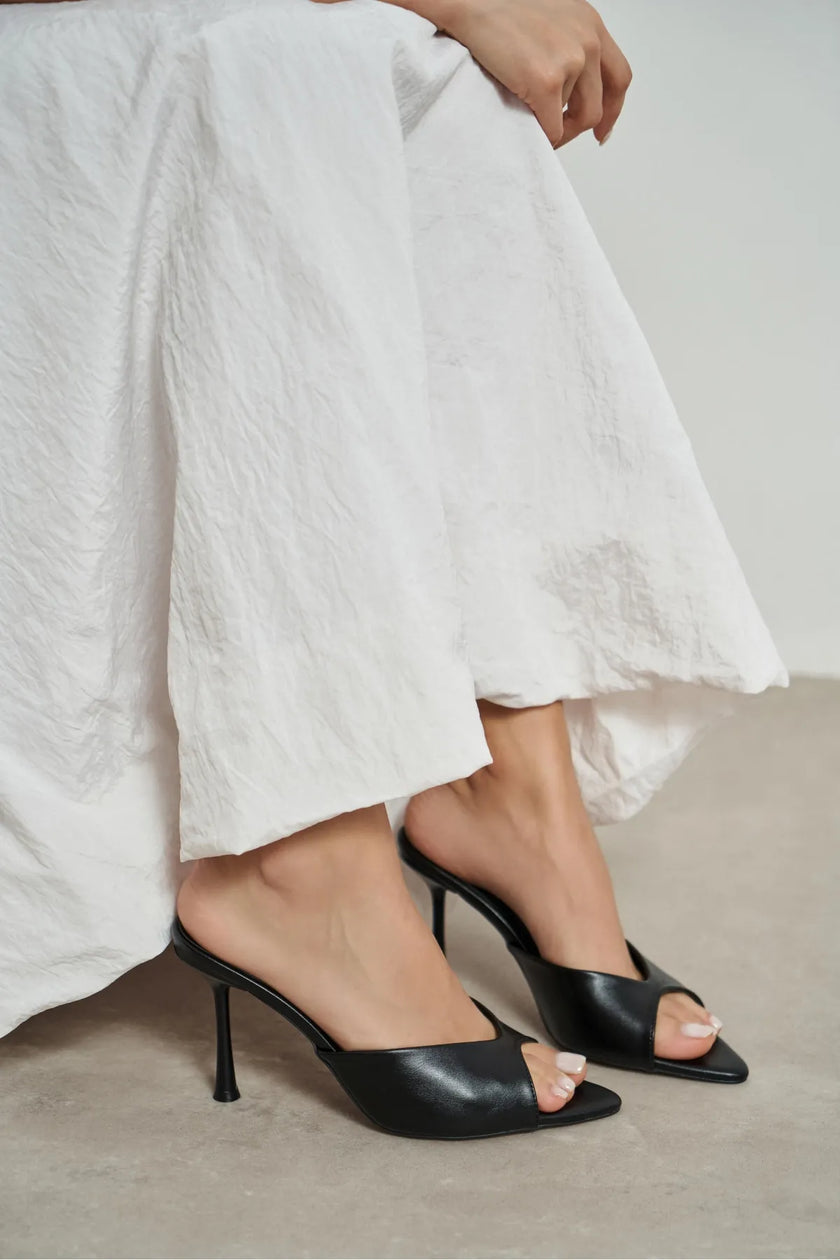 RODI Black Matte Pointed Toe Women’s Thin Heel Mule Sandals