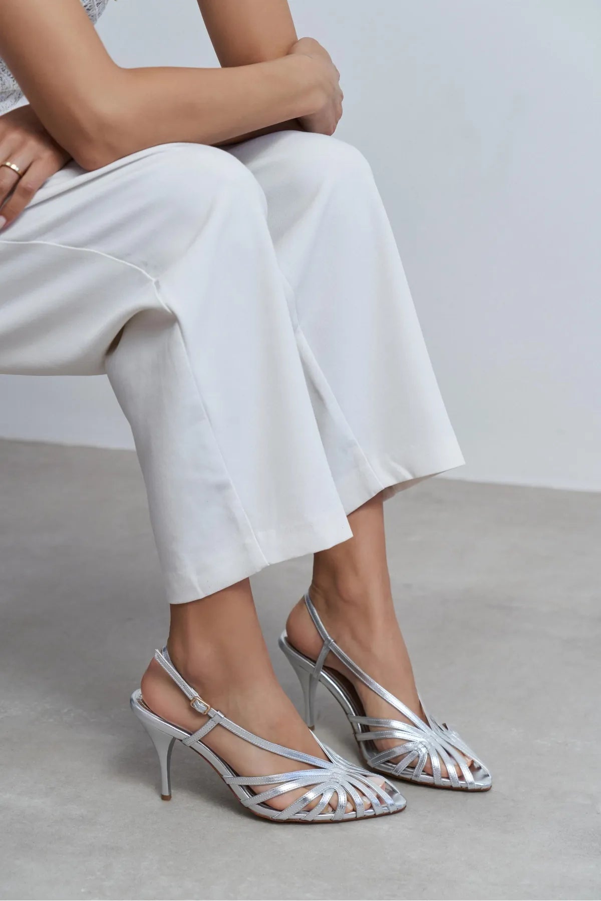 ERYU Silver Metallic Open-Toe Cage Detail Women’s High-Heel Shoes | FOOTWEAR | Heels | Lebbse ERYU Silver Metallic Open-Toe Cage Detail Women’s High-Heel Shoes | FOOTWEAR | Heels | Lebbse