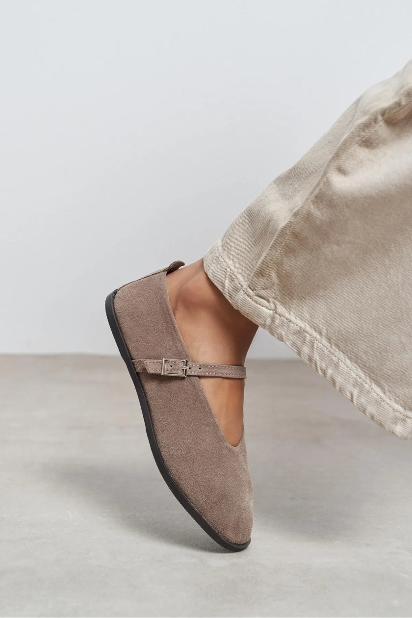 Nora Dark Beige Suede Genuine Leather Buckle Detail Flat Women's Ballet Flats