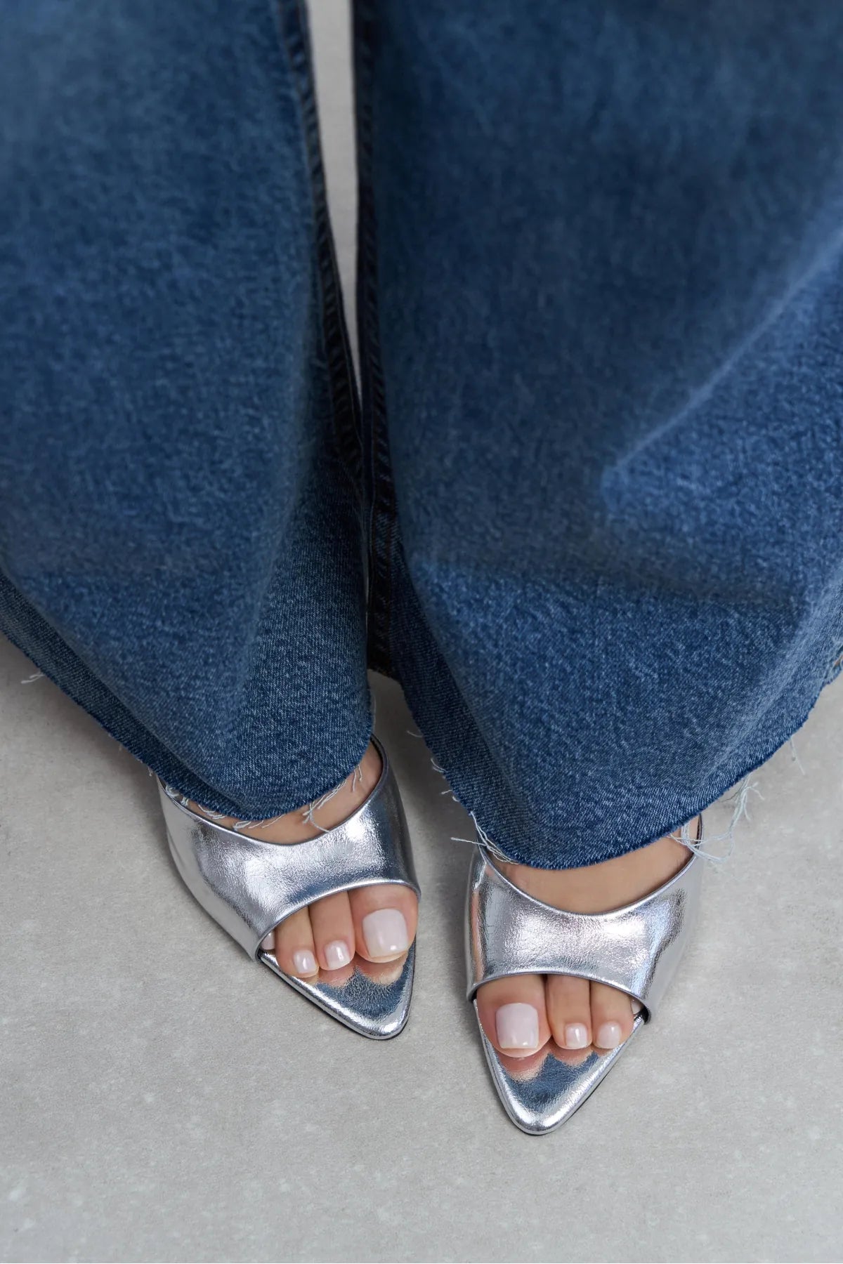 PROMISE Silver Patterned Pointed-Toe Women’s Slim Heel Slipper