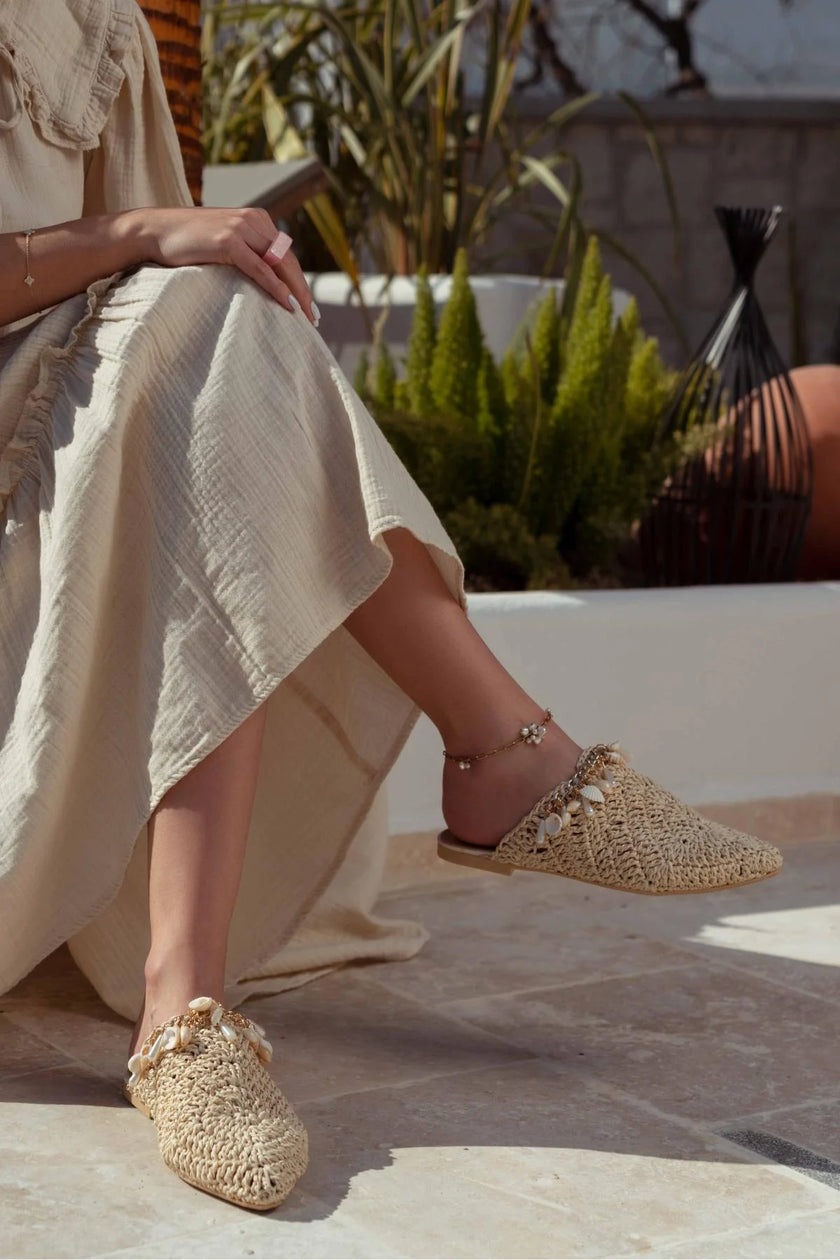 Lisa Beige Knitted Seashell Detailed Women's Slippers