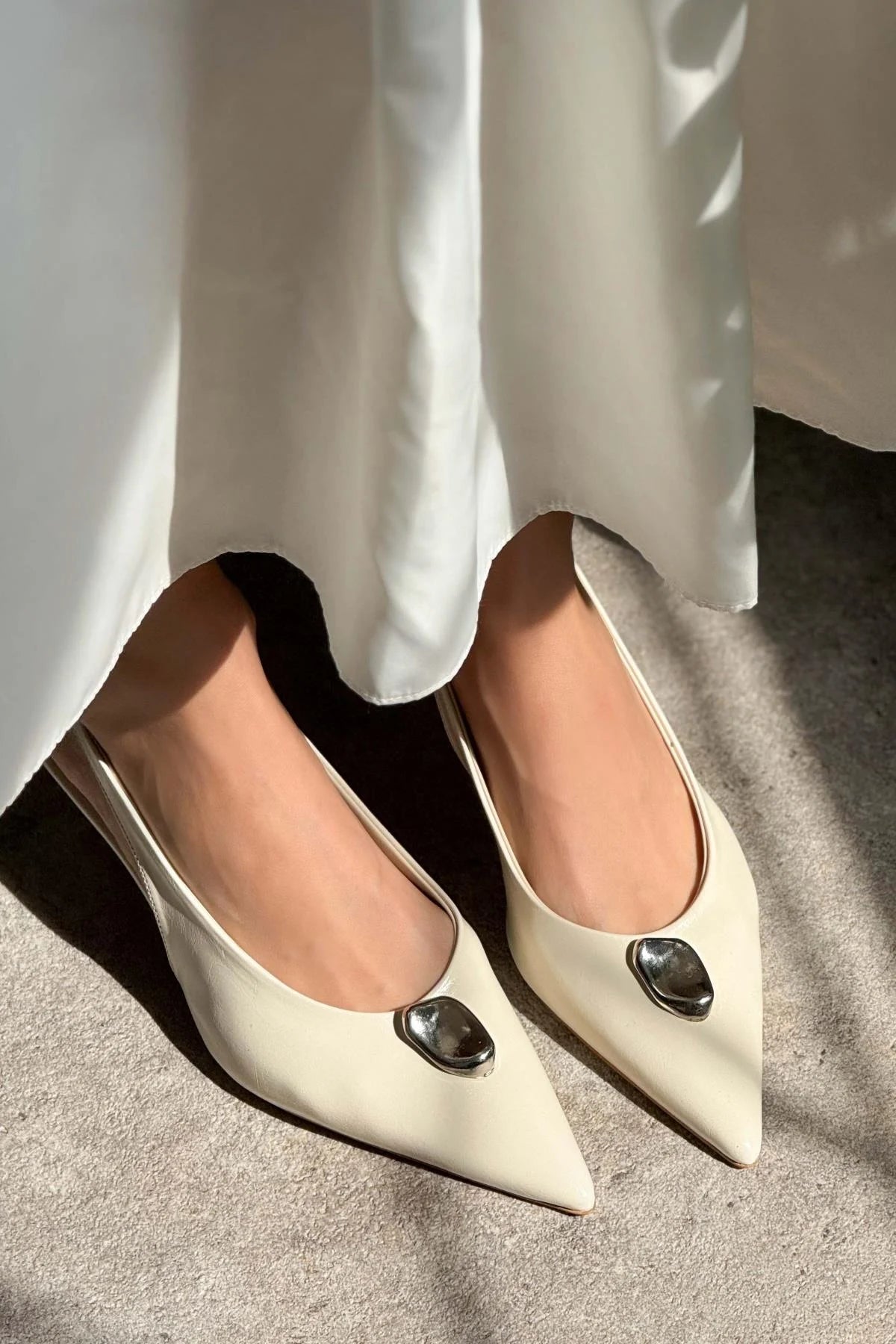 Cartella Beige Patterned Matt Accessory Detailed Women's High Heel Shoes