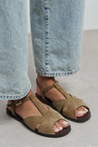 DESSAS ROME BEIGE SUEDE GENUINE LEATHER BUCKLE DETAIL WOMEN’S FLAT OPEN-TOE SANDALS