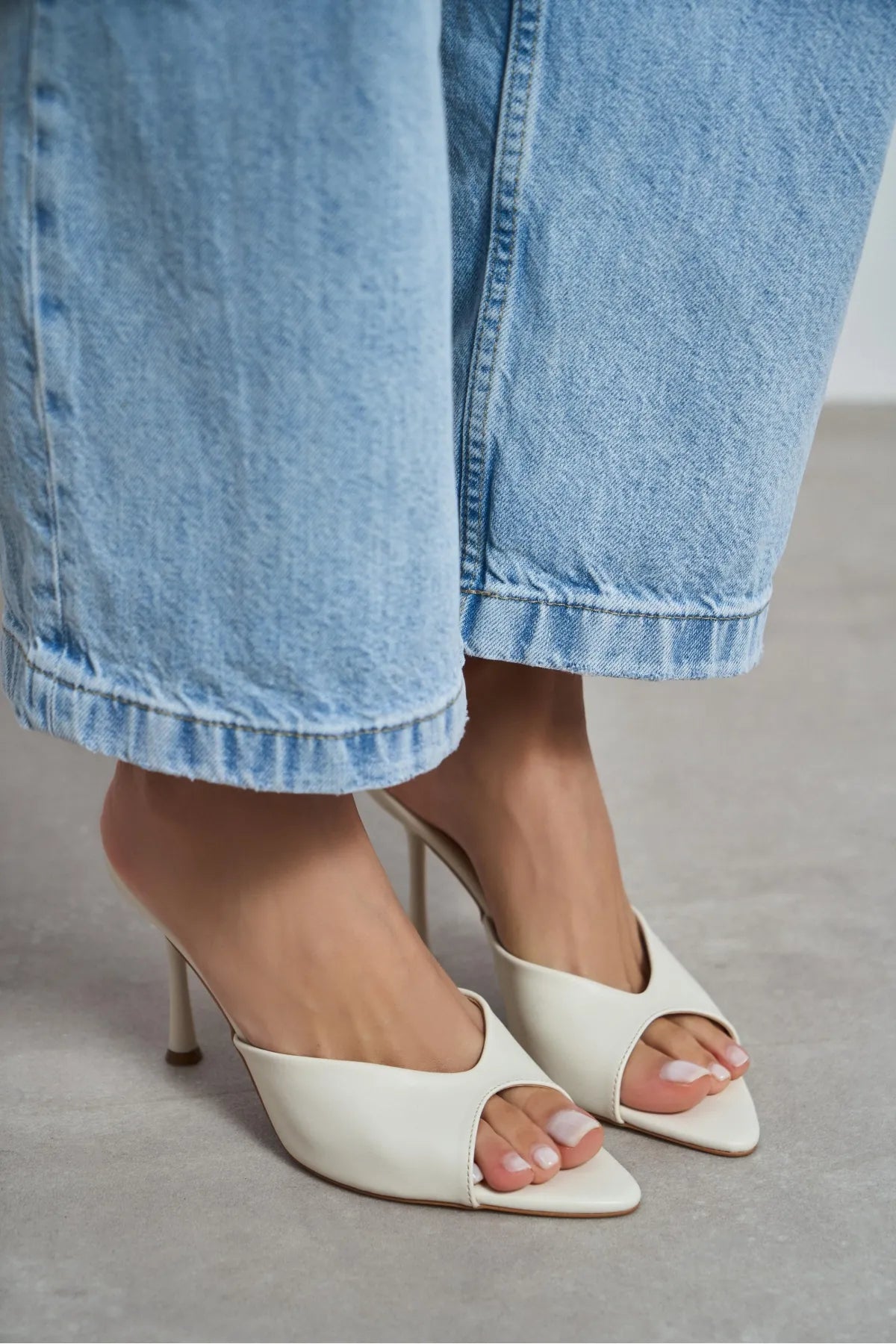RODI Beige Matte Pointed Toe Women’s Thin Heel Mule Sandals | FOOTWEAR | Heels | Slipper | Lebbse RODI Beige Matte Pointed Toe Women’s Thin Heel Mule Sandals | FOOTWEAR | Heels | Slipper | Lebbse