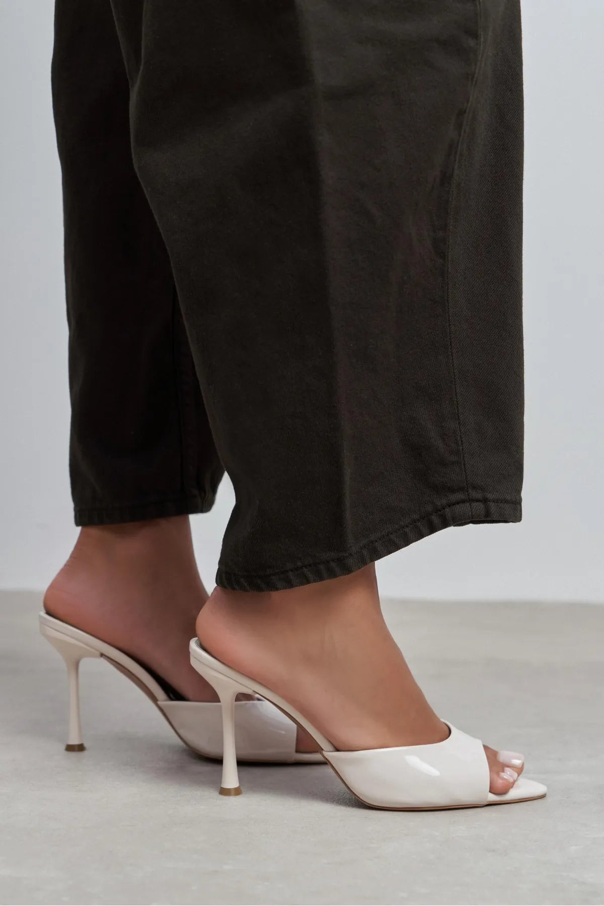 RENATA BEIGE PATENT POINTED-TOE WOMEN’S HIGH HEEL Slippers
