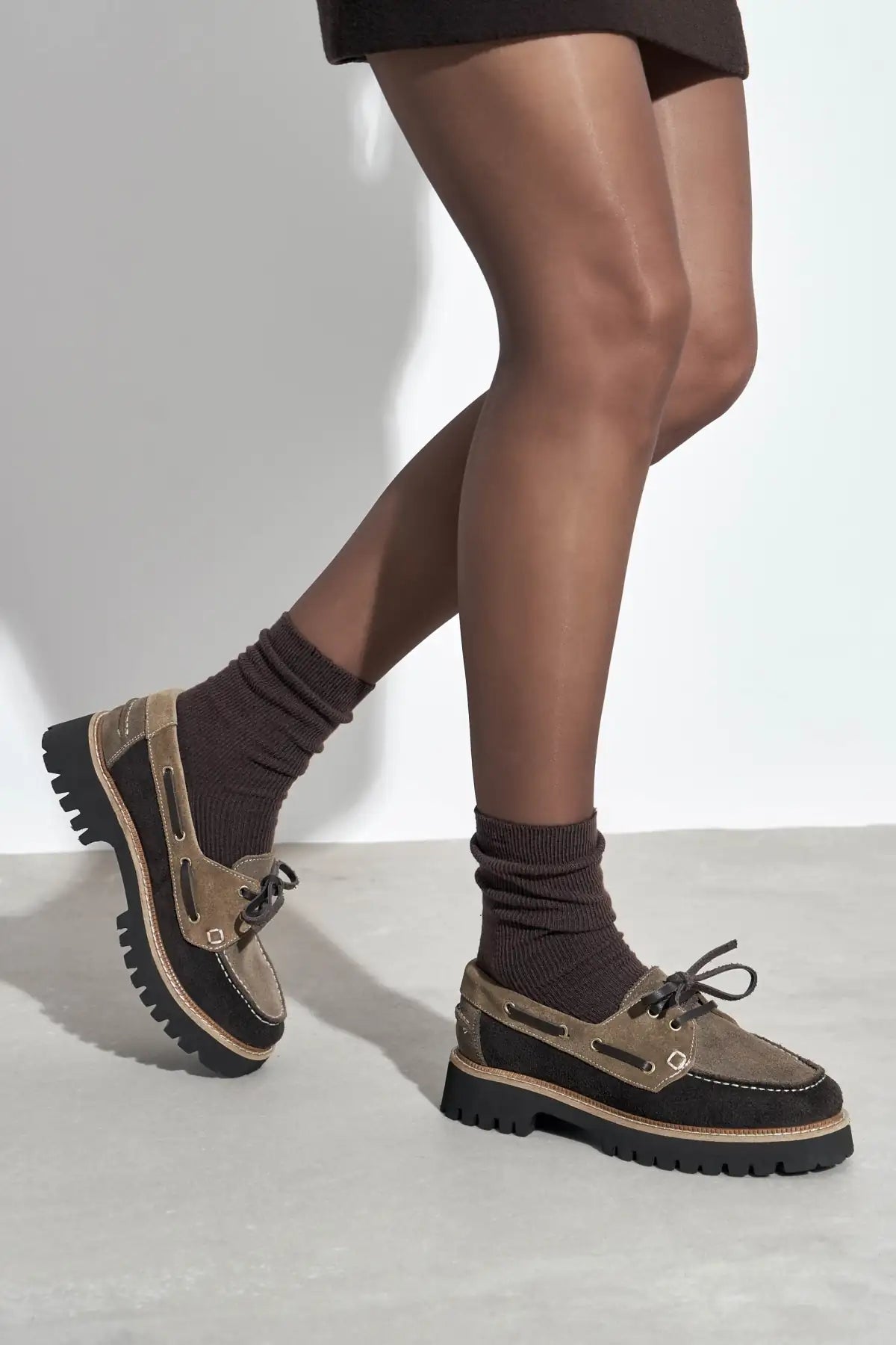 DELMAR MULTI LACE-UP DETAIL THICK SOLE WOMEN'S LOAFER