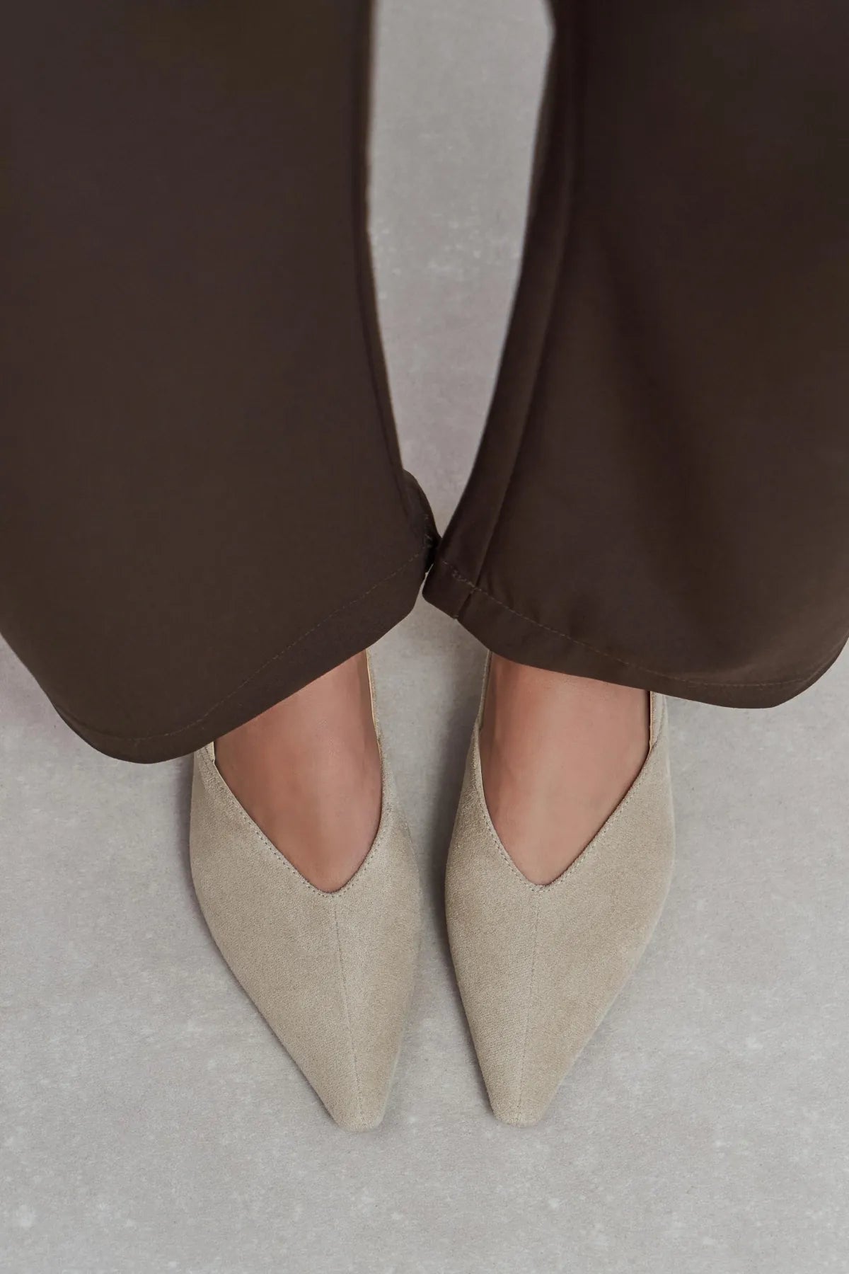 BENETO Beige Suede Pointed Toe Belt Detail Women’s Ballet Flats