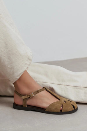 HARPY Rome Beige Suede Genuine Leather Buckle Detail Women’s Flat Sandals