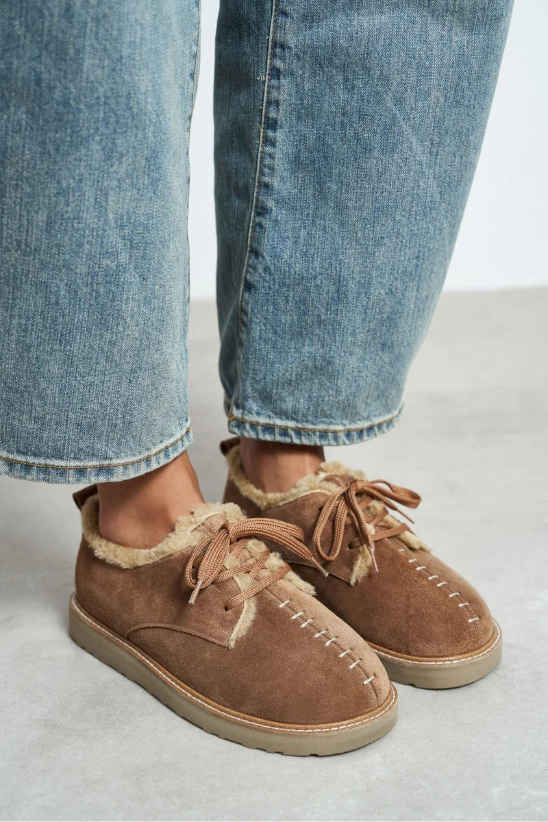 LUSHA Desert Dark Beige Genuine Suede Leather Fur-Lined Lace-Up Shoes – 2 cm