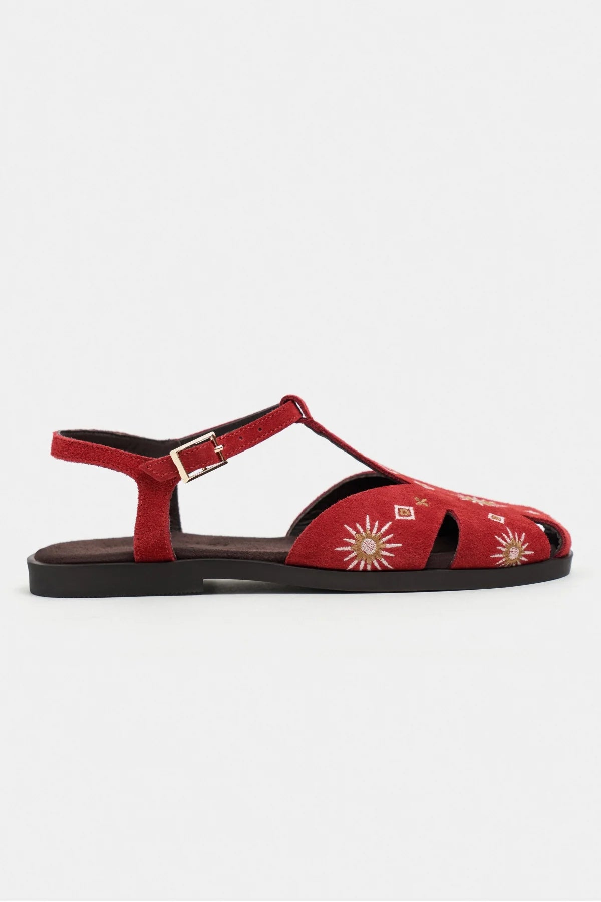 UTYA RED SUEDE Leather Embroidery Detail Flat Women’s Sandals | FOOTWEAR | SANDALET | Lebbse UTYA RED SUEDE Leather Embroidery Detail Flat Women’s Sandals | FOOTWEAR | SANDALET | Lebbse