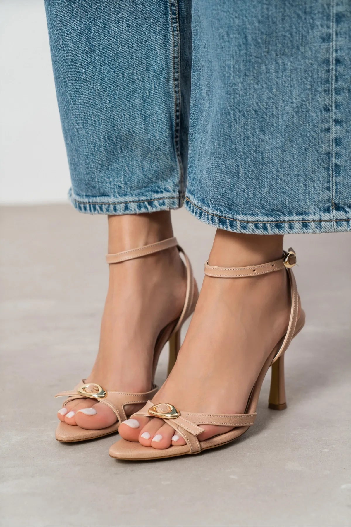 TAJ Ten Matte Buckle Detail Ankle Strap Heeled Sandals