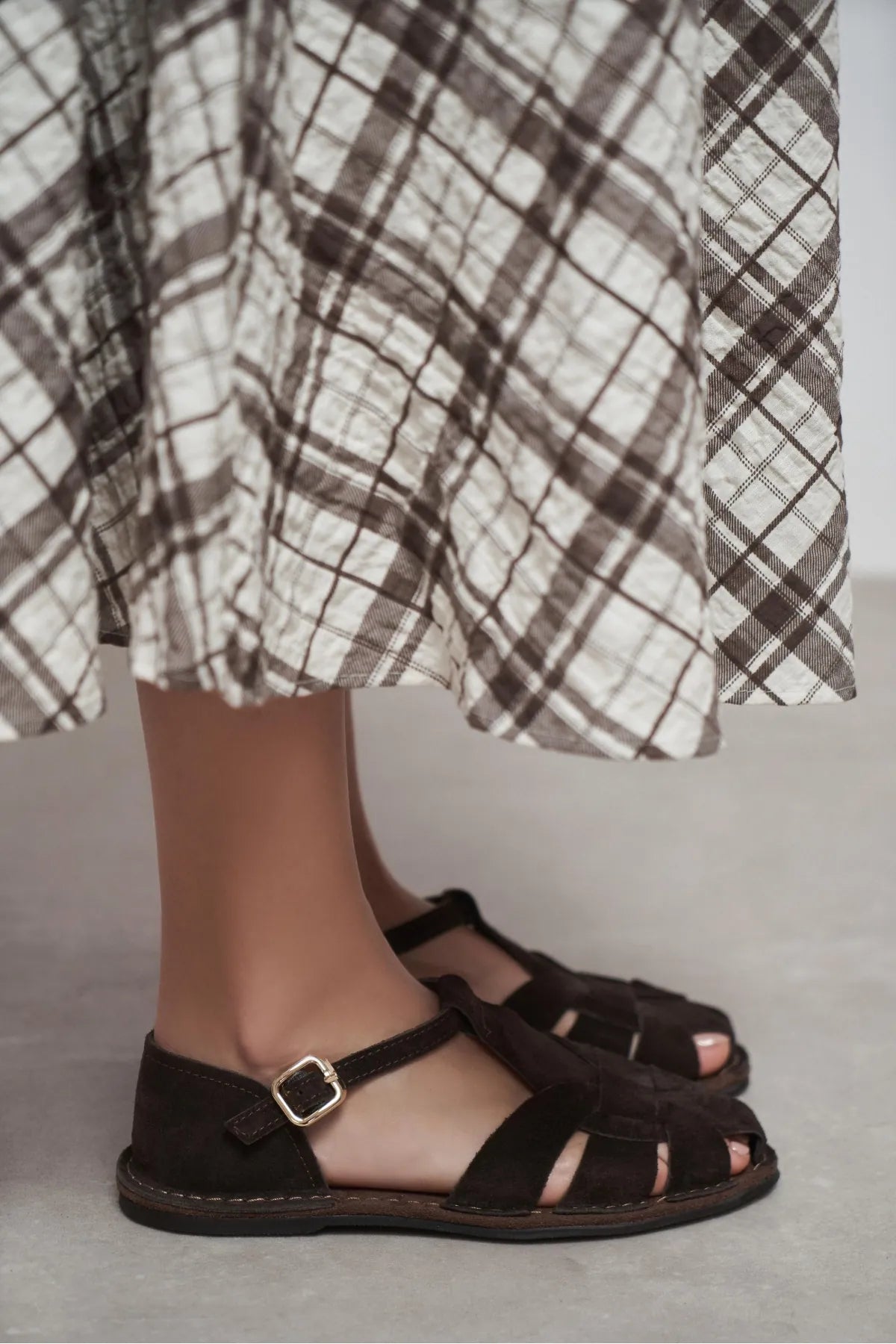 SOLTO Coffee Suede Leather Buckle Detail Flat Women’s Sandals | FOOTWEAR | SANDALET | Lebbse SOLTO Coffee Suede Leather Buckle Detail Flat Women’s Sandals | FOOTWEAR | SANDALET | Lebbse