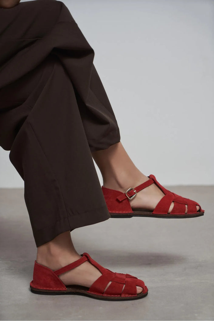 SOLTO Red Suede Leather Buckle Detail Flat Women’s Sandals