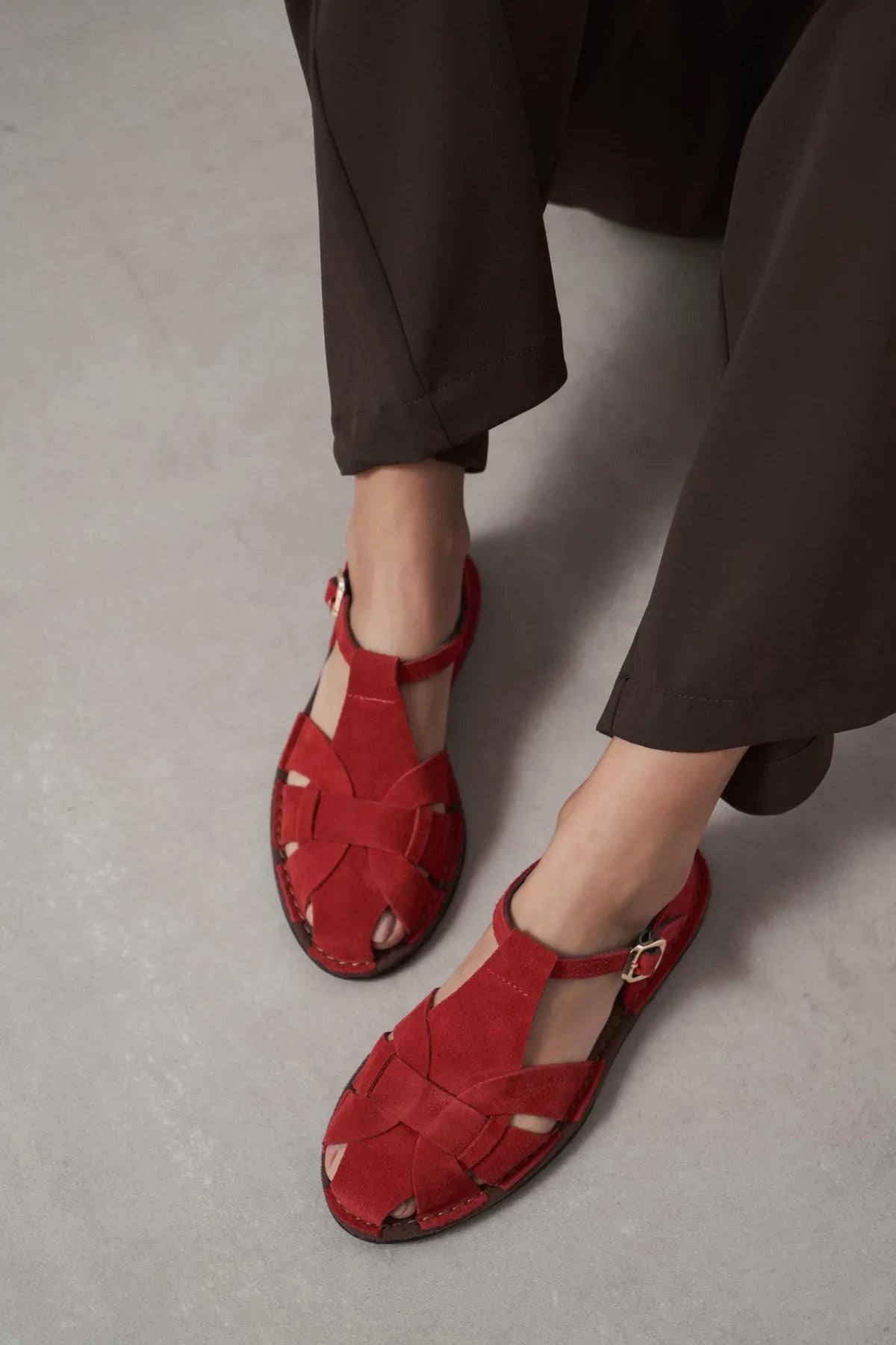 SOLTO Red Suede Leather Buckle Detail Flat Women’s Sandals | FOOTWEAR | SANDALET | Lebbse SOLTO Red Suede Leather Buckle Detail Flat Women’s Sandals | FOOTWEAR | SANDALET | Lebbse