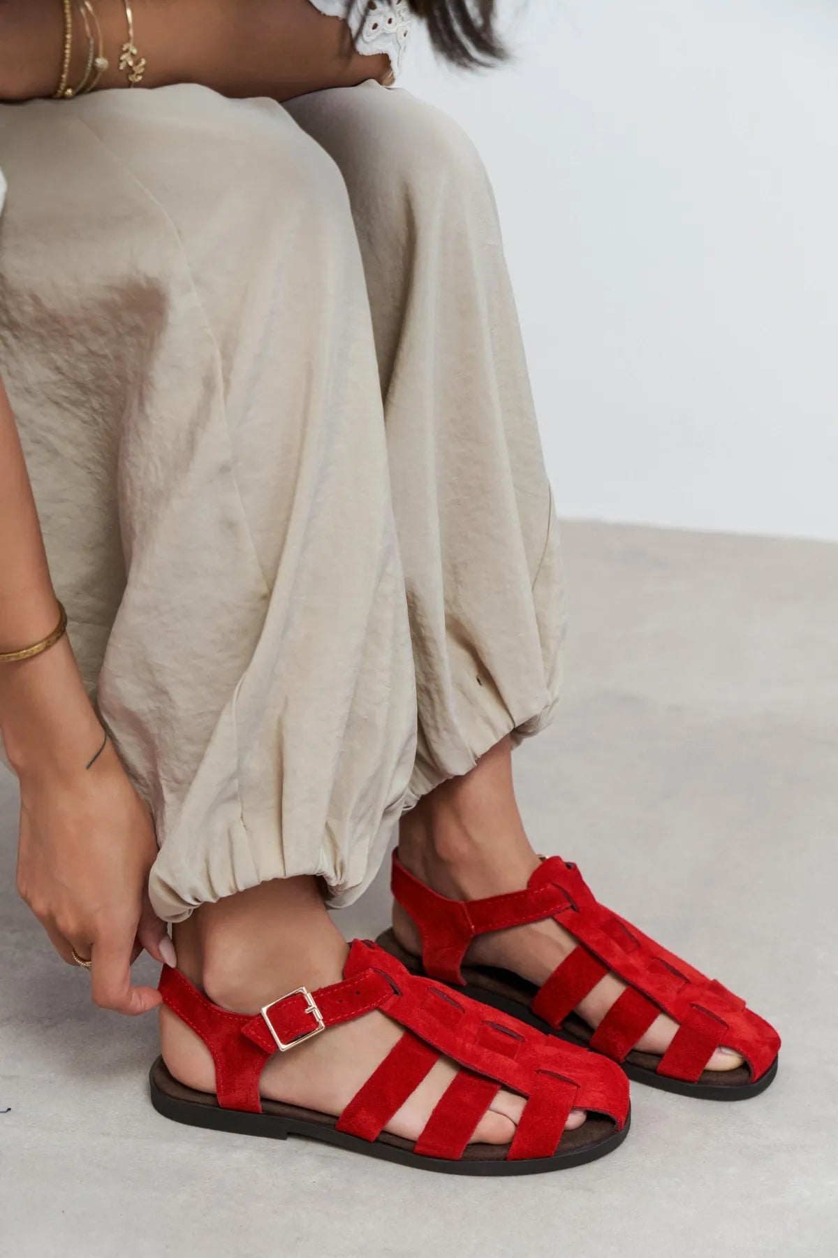 ORBIT Red Suede Genuine Leather Buckle Detail Flat Women’s Sandals | FOOTWEAR | SANDALET | Lebbse ORBIT Red Suede Genuine Leather Buckle Detail Flat Women’s Sandals | FOOTWEAR | SANDALET | Lebbse