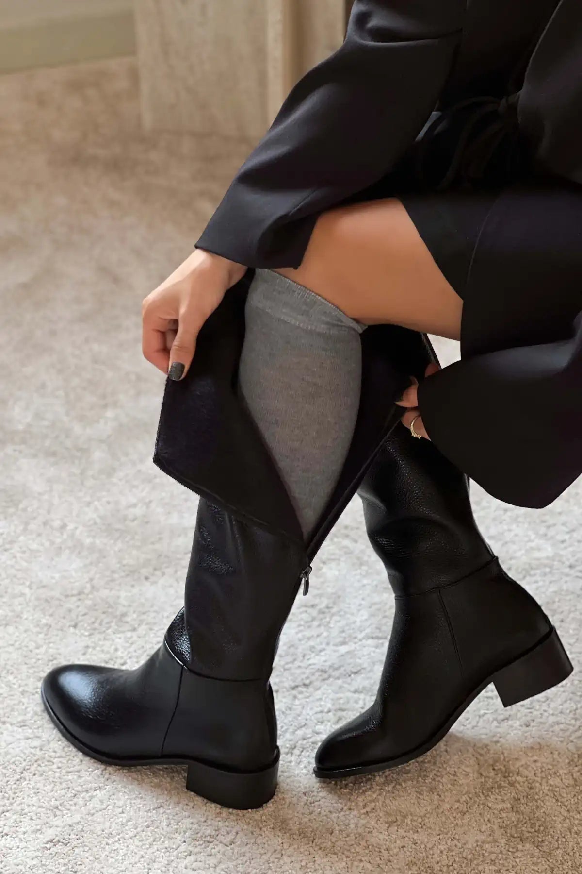 RUBY BLACK GENUINE LEATHER SLOT-TOE WOMEN'S HIGH-HEEL BOOTS