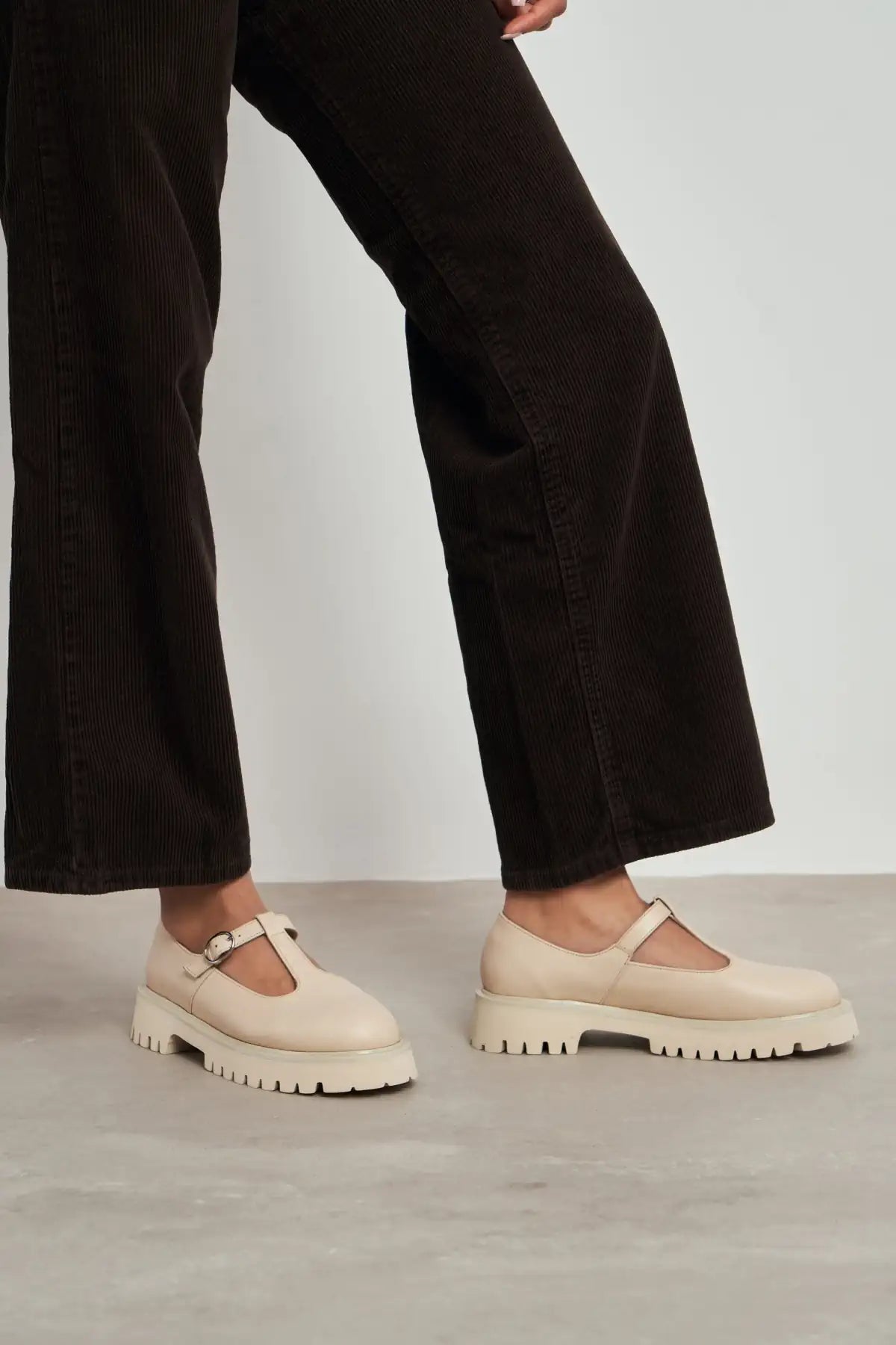 STANA BEIGE BUCKLE DETAIL THICK-SOLED WOMEN'S SHOES