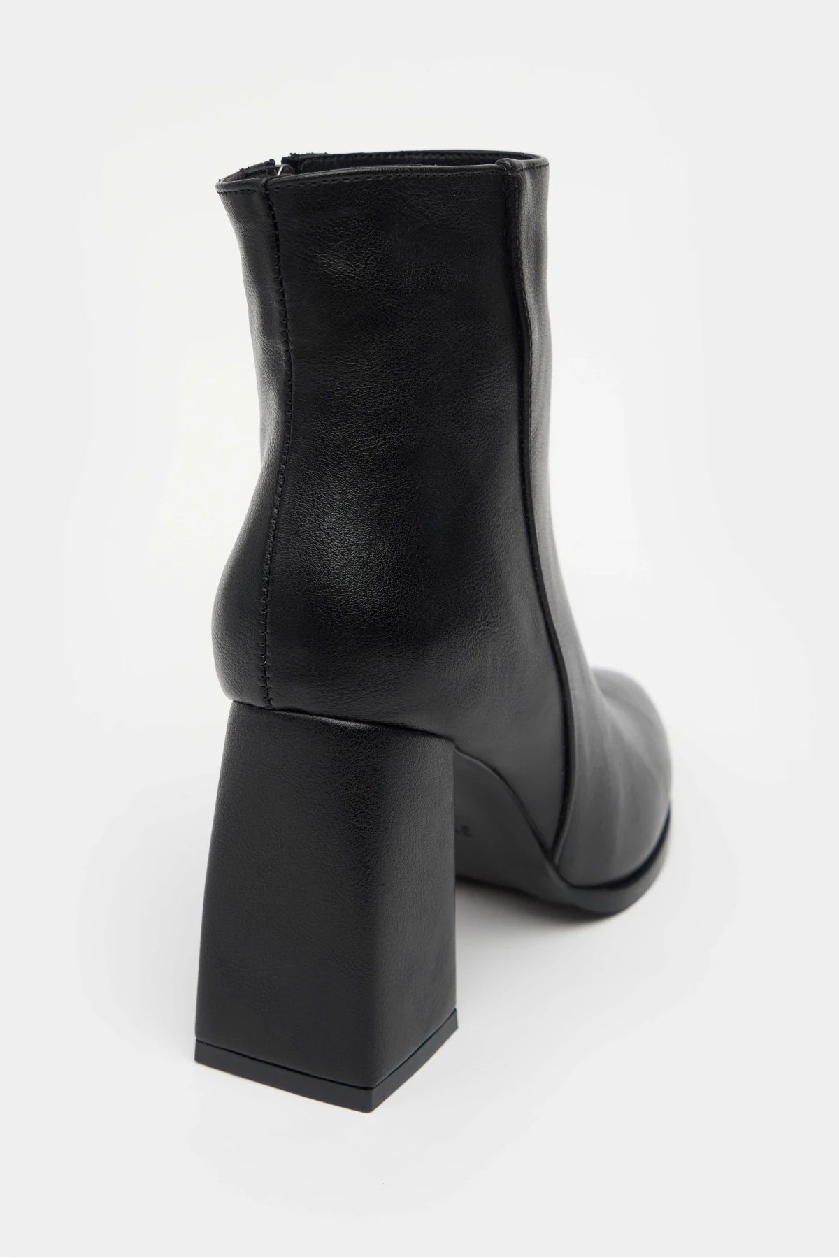 JUANITA BLACK MATTE ZIPPER DETAIL WOMEN'S HIGH-HEEL BOOTS | Boots | FOOTWEAR JUANITA BLACK MATTE ZIPPER DETAIL WOMEN'S HIGH-HEEL BOOTS | Boots | FOOTWEAR