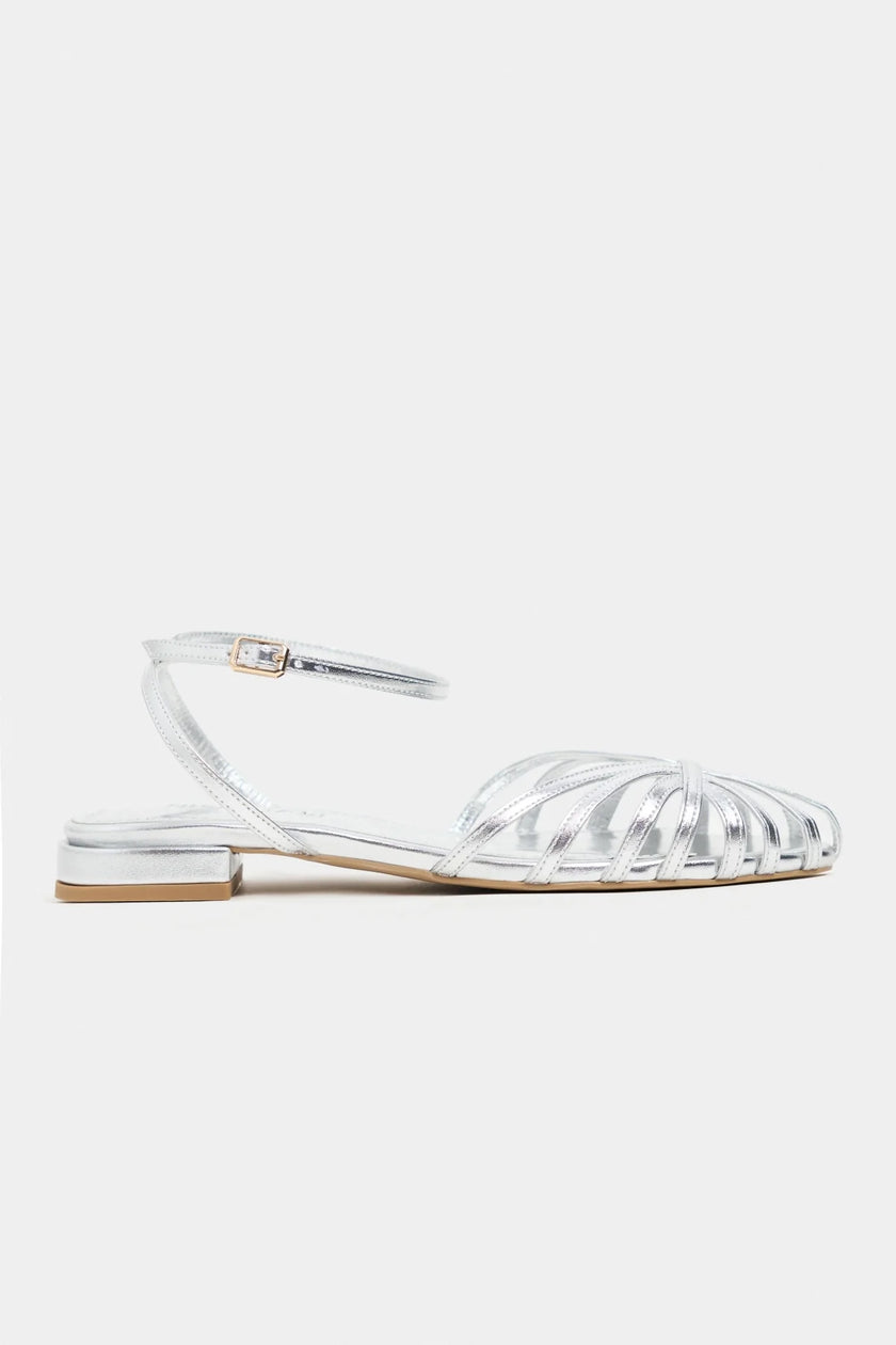 PIKA Silver Metallic Buckle Detail Women’s Sandal Flats