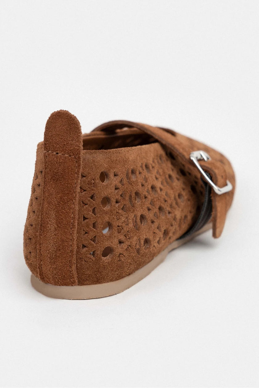 PATTER TANNED SUEDE GENUINE LEATHER BUCKLE DETAIL FLAT SOLE WOMEN'S BALLERINA