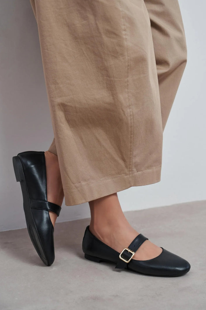 BERLIN Black Genuine Leather Buckle Strap Women’s Ballerina Flats