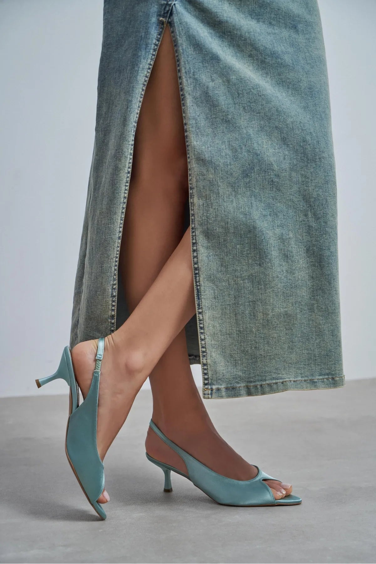 SALVA Turquoise Satin Pointed Toe Open Front Women’s Heels