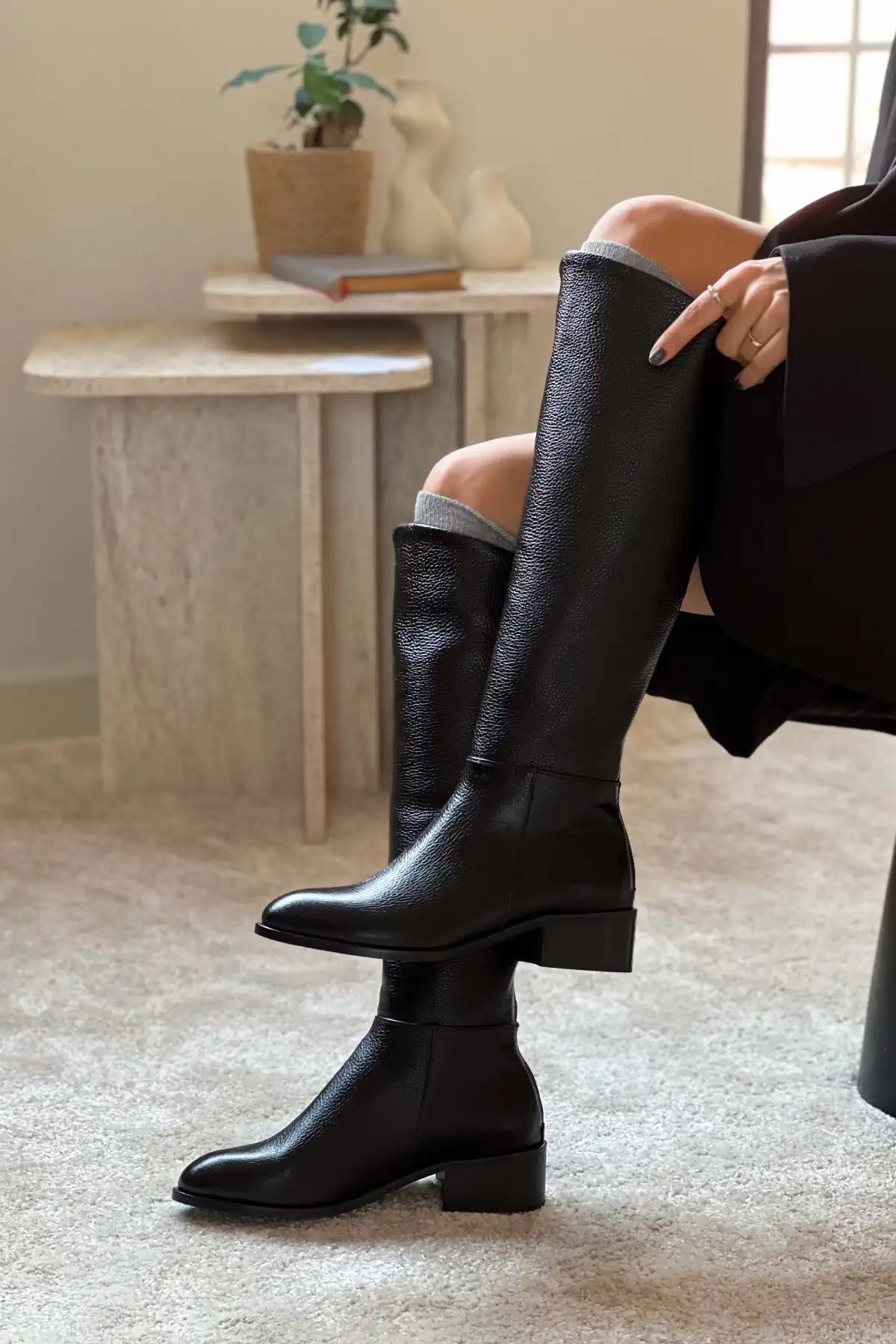 RUBY BLACK GENUINE LEATHER SLOT-TOE WOMEN'S HIGH-HEEL BOOTS