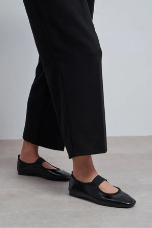 MORTY Black Rustic Patterned Women’s Daily Ballet Flats with Strap Detail