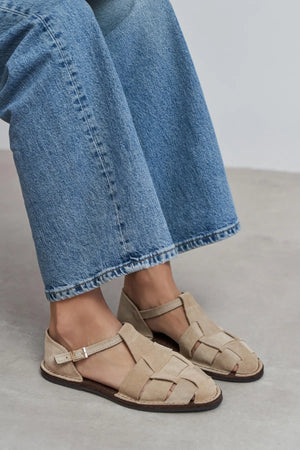 HUGEL Beige Suede Leather Buckle Detail Women’s Sandals
