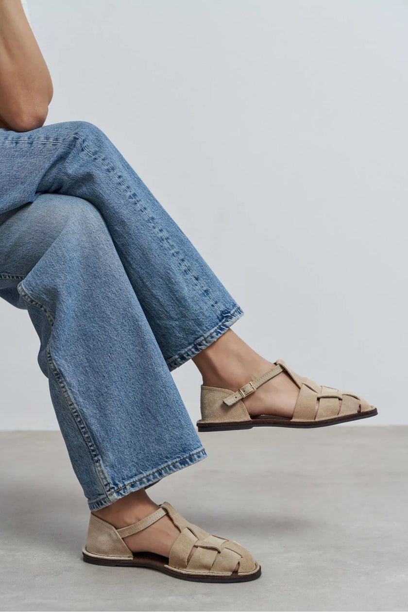 HUGEL Beige Suede Leather Buckle Detail Women’s Sandals