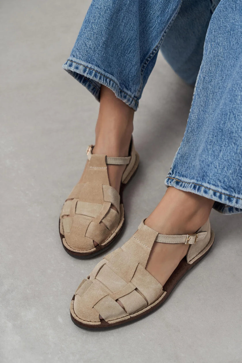 HUGEL Beige Suede Leather Buckle Detail Women’s Sandals