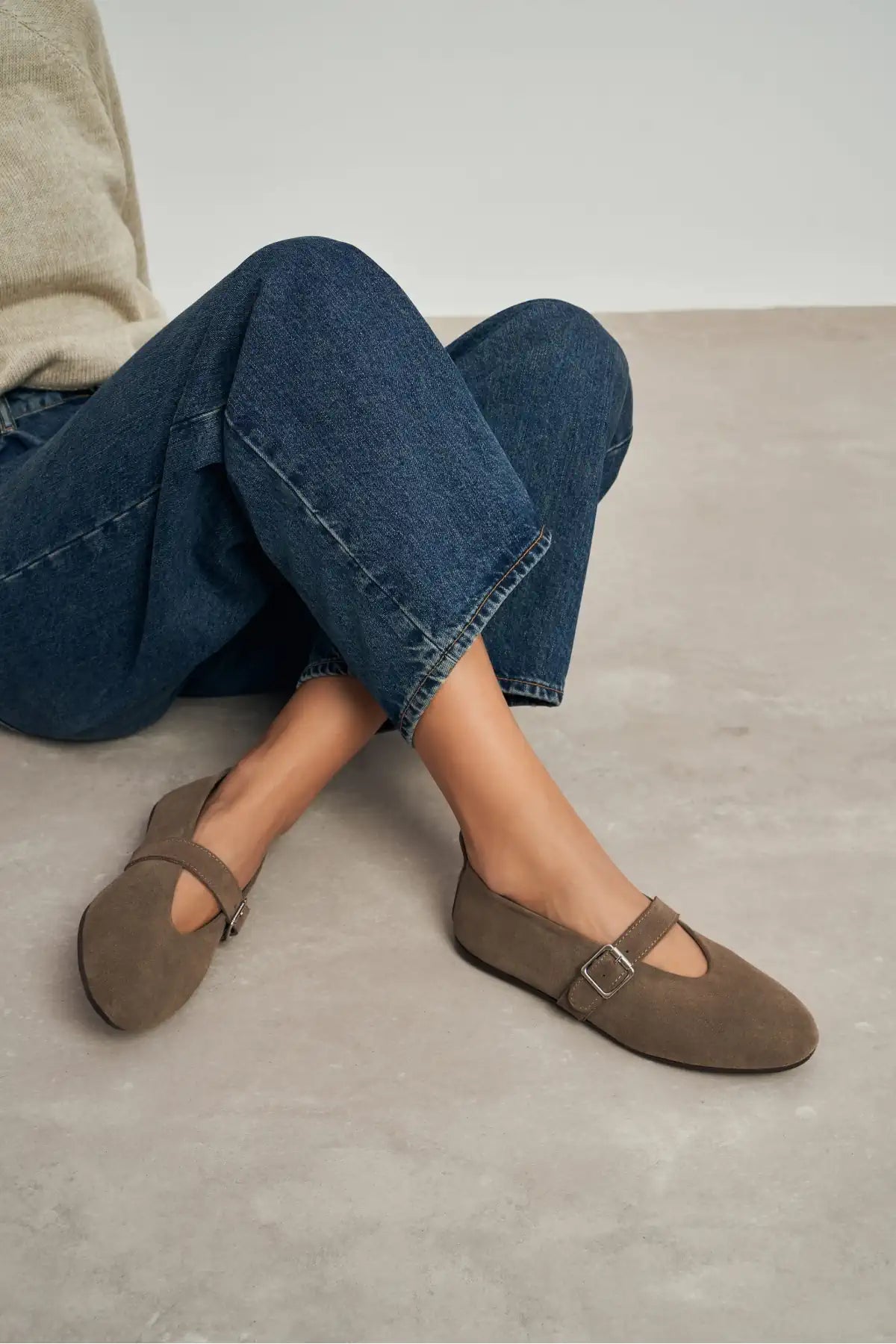 MERA DARK BEIGE BUCKLE DETAIL FLAT SOLE WOMEN'S BALLERINA