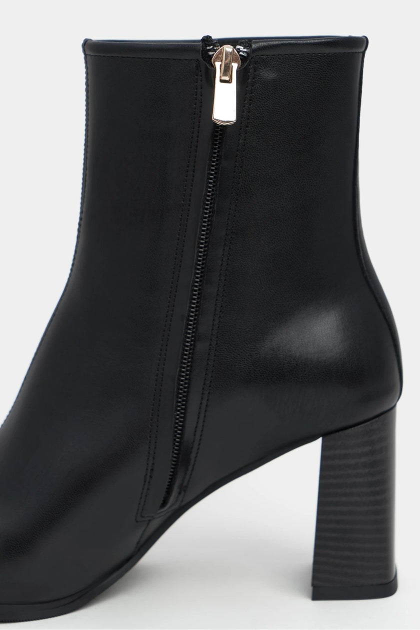 CHESTER BLACK MATTE ZIPPERED THICK-HEELED WOMEN'S BOOTS