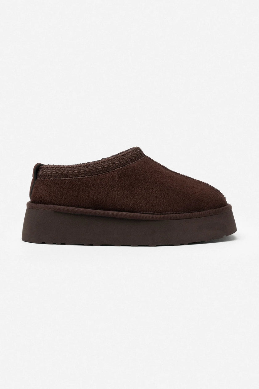 SWEET BROWN SUEDE FLAT-SOLED HOME SLIPPERS WITH FUR INSIDE