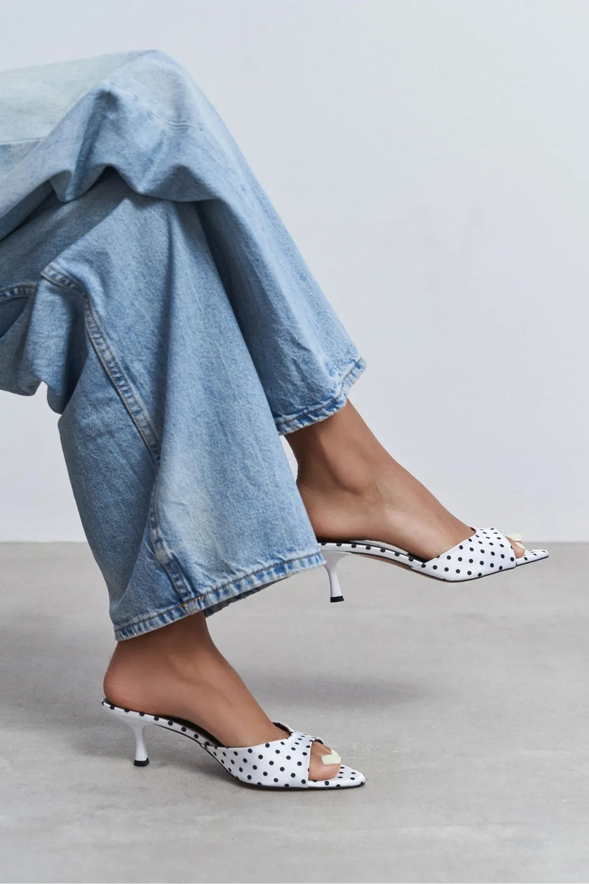 PROMISE White Polka Dot Patterned Pointed-Toe Women's Heeled Slippers