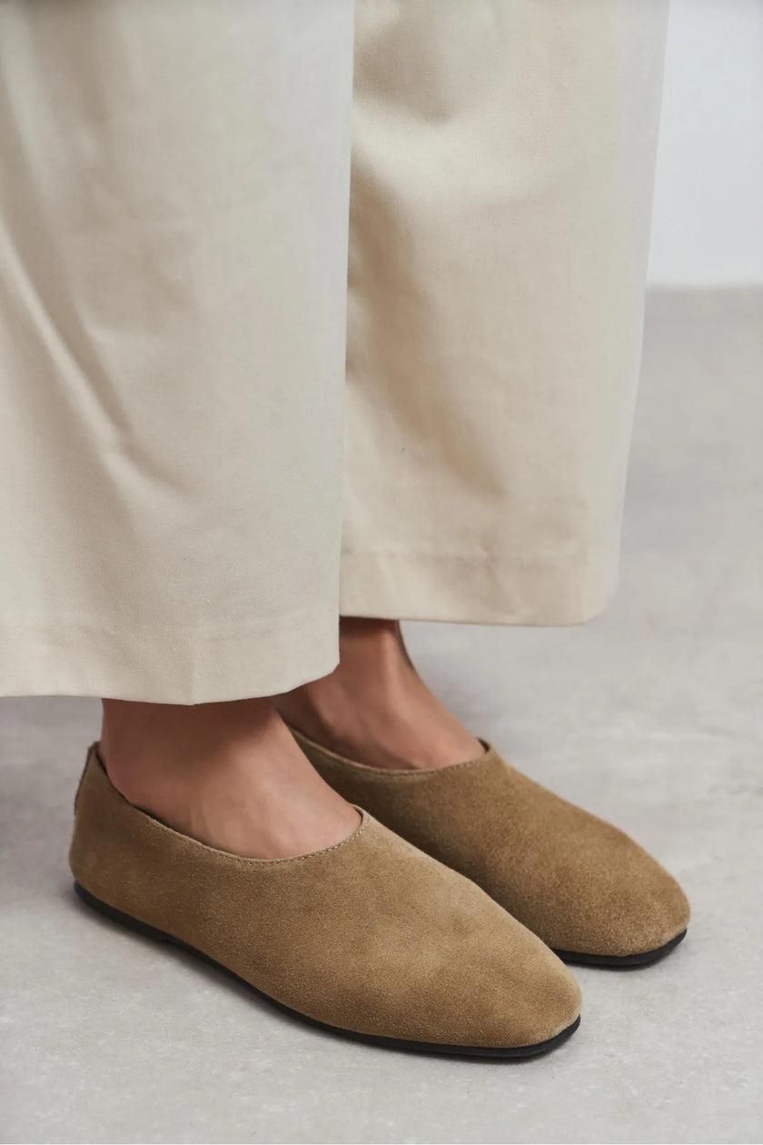 BINNEY Rome Beige Suede Leather Women’s Ballerina Flats