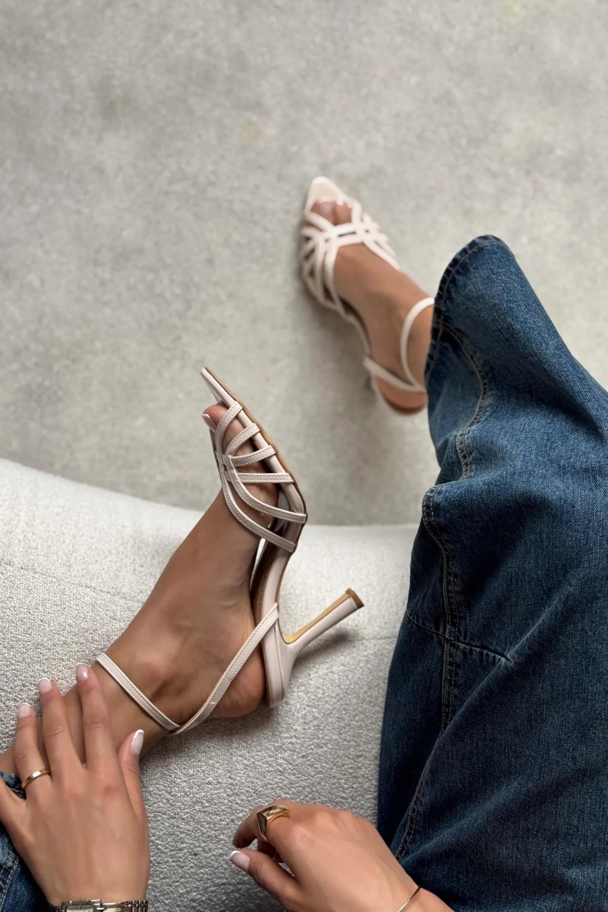 Mery Ten Patent Leather Ankle-tied Women's Heeled Sandals