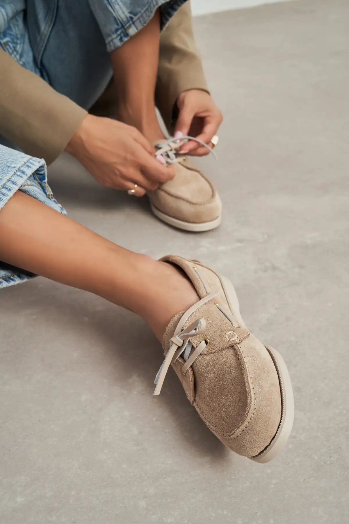 JAVED BEIGE FLAT SOLE LACE-UP DETAIL WOMEN'S SHOES