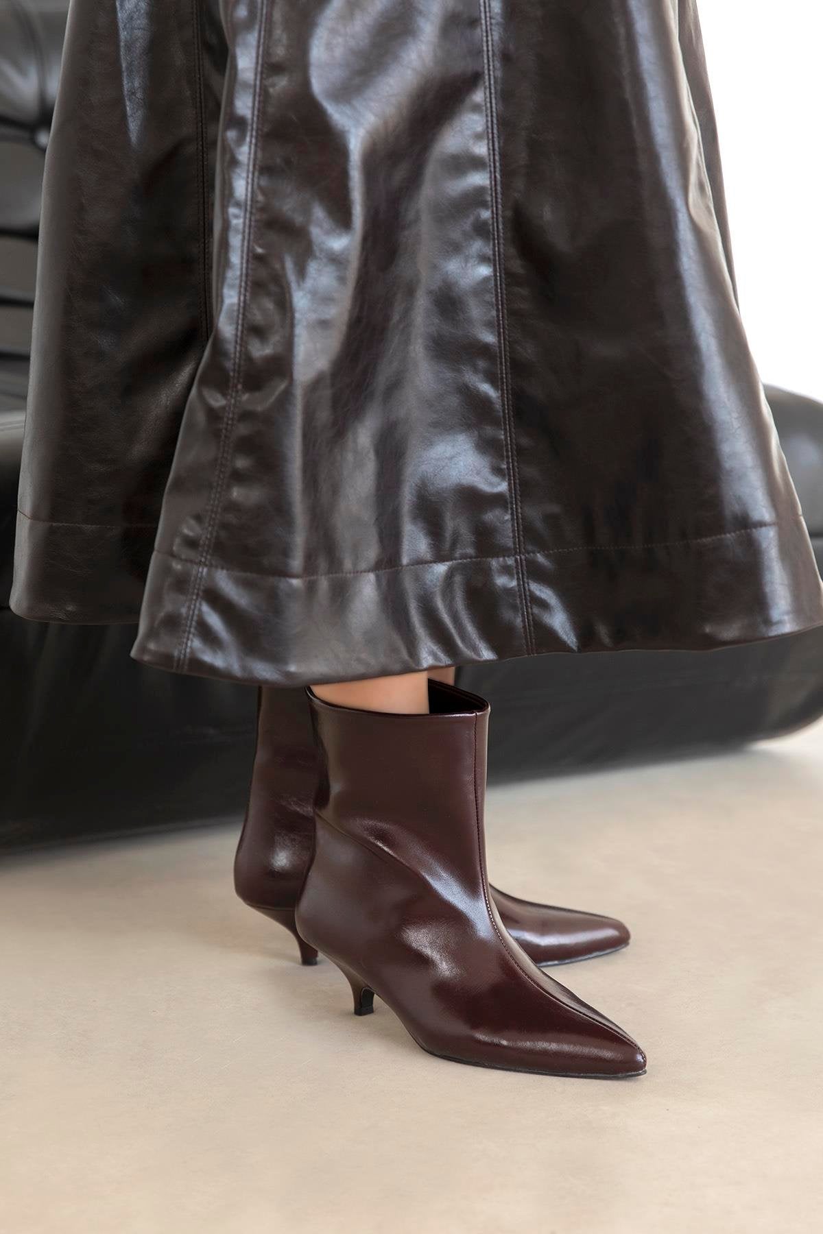 Bella Women's Pino Heel Crinkle Leather Boots - Burgundy